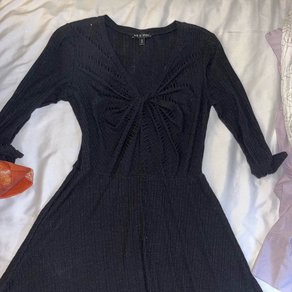 Long- Sleeved Black Flowy dress